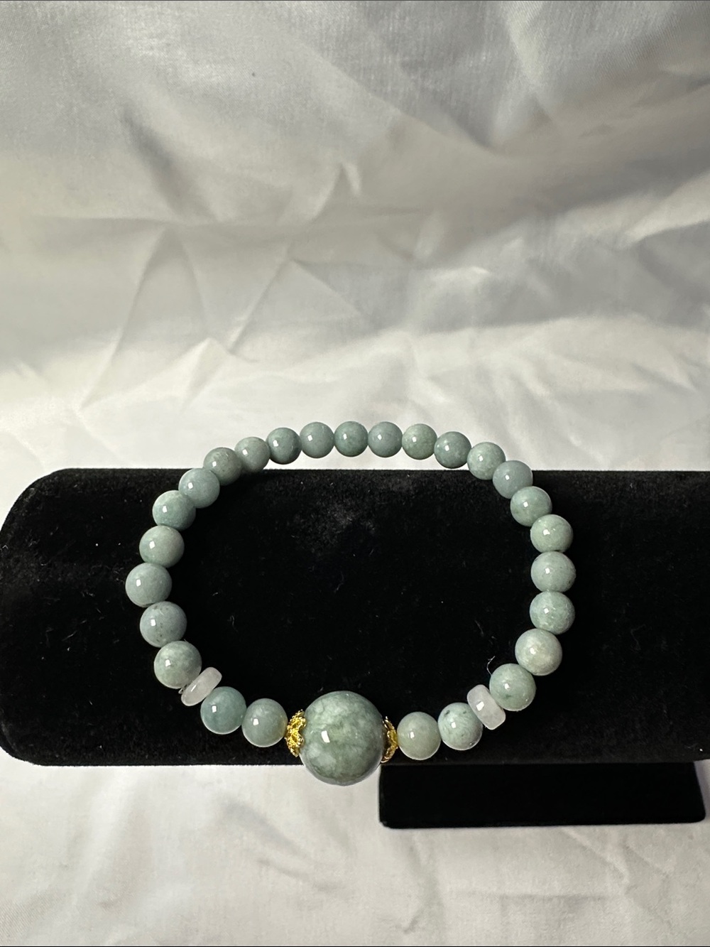 Green Jade Beaded Stretch Bracelet with Quartz Accents